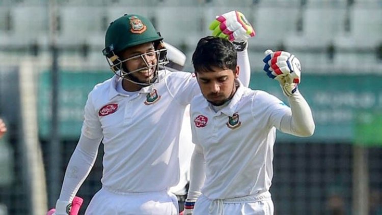  ঈদ আনন্দে ঢাকা ছাড়লেন মুমিনুল-মুশফিকরা