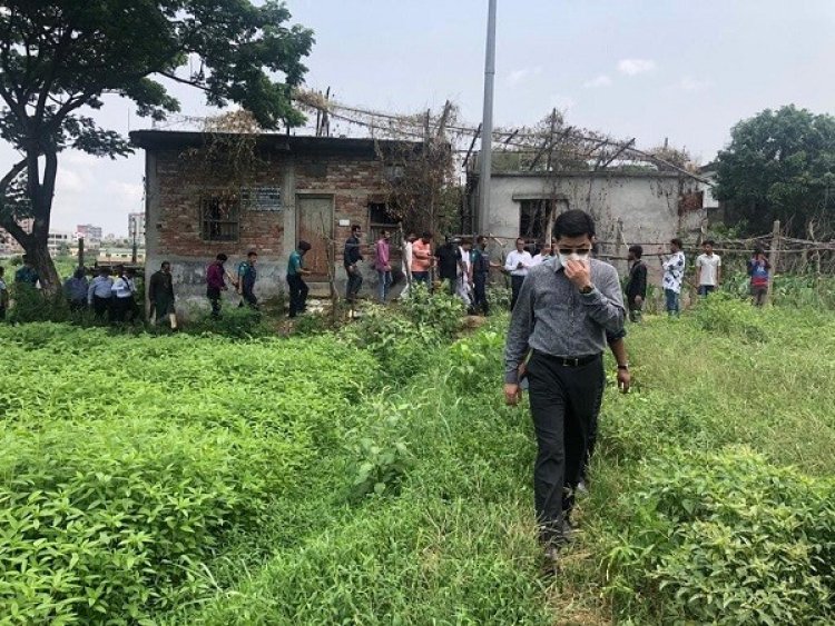 অবৈধ স্থাপনা গুঁড়িয়ে দিতে বললেন মেয়র তাপস