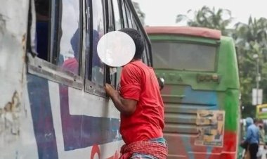 রাজধানীতে ঘণ্টায় ছিনতাই হচ্ছে প্রায় দশটি মোবাইল ফোন