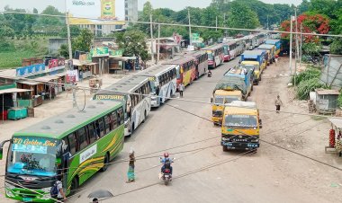 পাটুরিয়ায় পারাপারের  অপেক্ষায় ৫ শতাধিক যানবাহন