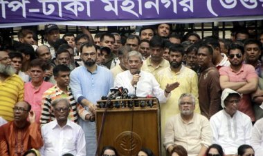 পদ্মা সেতু প্রকল্পের দুর্নীতি ঢাকতে বাজেটে লুণ্ঠনকারীদের সাহায্য করা হয়েছে: মির্জা ফখরুল