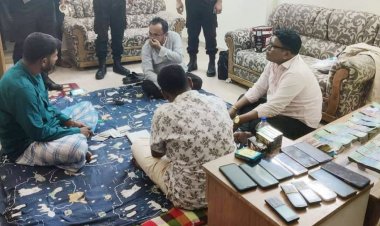 কক্সবাজারে আবাসিক হোটেলে জুয়ার আসর, ১২ লাখ টাকাসহ আটক ৮