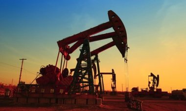 তেলের দাম কমেছে ব্যারেলে ২ ডলারের বেশি