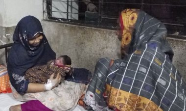 চলন্ত ট্রেনেই সন্তান প্রসব