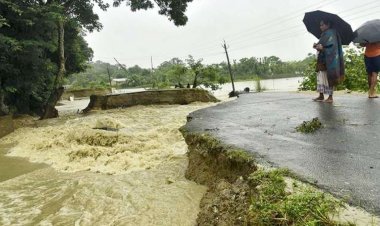  আসামে বন্যায় মৃত্যু বেড়ে ৭১, ক্ষতিগ্রস্ত ৪২ লাখ
