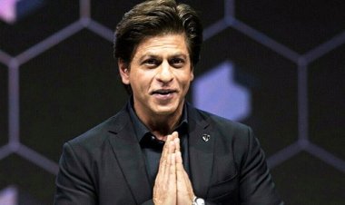 এত বড় অভিনেতা এ ভাবে ক্ষমা চাইছেন! শাহরুখের ব্যবহারে আপ্লুত কলাকুশলীরা