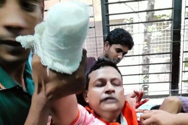 সহকারী অধ্যাপকের কবজি কাটার ঘটনায় গ্রেপ্তার ৭