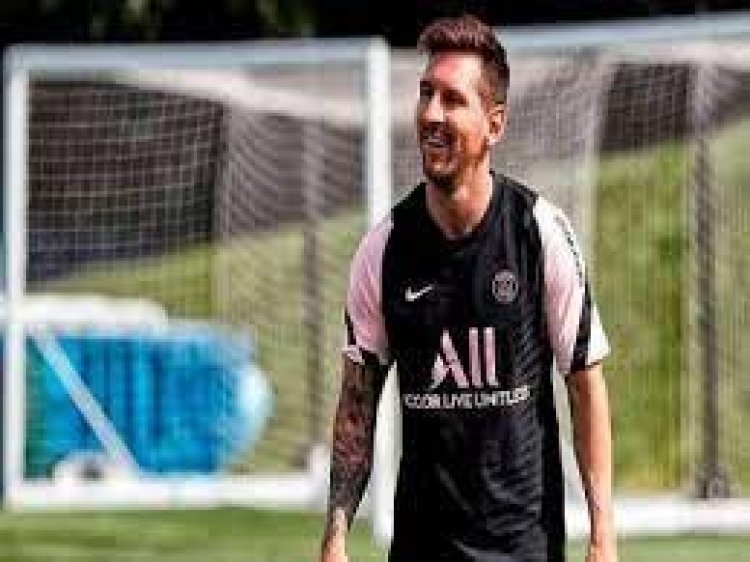  রাতে ‘অচেনা প্রতিপক্ষের’ মুখোমুখি মেসি-ডি মারিয়ারা