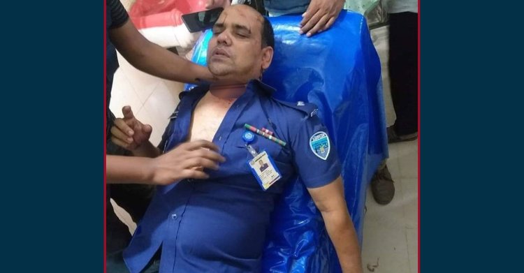 মাদক কারবারিকে ধরতে গিয়ে হামলায় পুলিশ কর্মকর্তা আহত