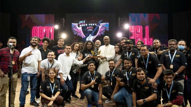 জেসিআই বাংলাদেশ রক ফেস্টে মাতলো তরুণ-তরুণীরা