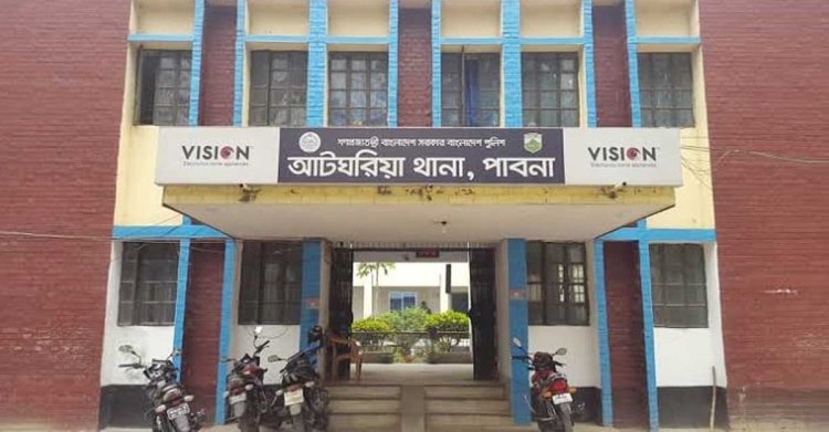 পাবনায় মাকে মেরে মুখে বিষ দিলেন ছেলে