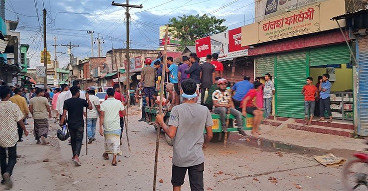 কিশোরগঞ্জে পুরোনো দ্বন্দ্বে সংঘর্ষ, সাংবাদিকসহ আহত ৩০