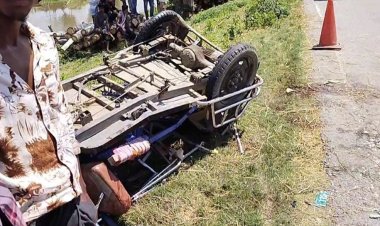 ট্রাকের ধাক্কায় অটোরিকশার চালক-যাত্রী নিহত