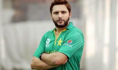  আফ্রিদি এবার যোগ দিলেন পুলিশে