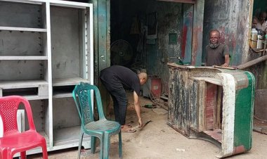 এক ঘণ্টার কথা বলে বিদ্যুৎ নেই ৩ ঘণ্টা
