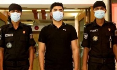 গার্মেন্টস পণ্যের আড়ালে বাবা-ছেলের মদের ব্যবসা