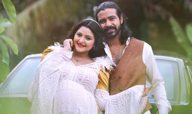 রোম্যান্টিক ছবিতে মুগ্ধতা ছড়ালেন রাজ-পরী