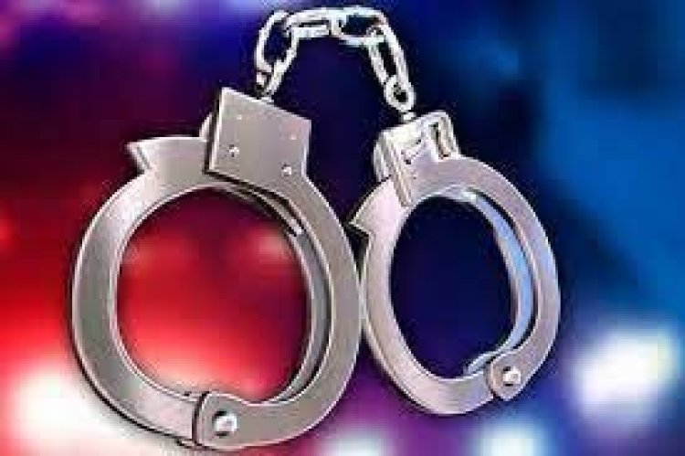 ডিবি পরিচয়ে স্বর্ণ ছিনতাই : এএসআই আটক