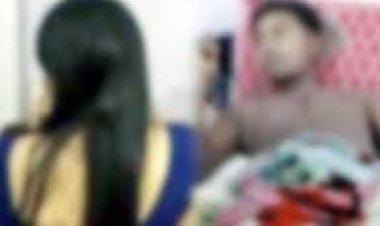 ঘুমন্ত স্বামীর বিশেষ অঙ্গ কেটে দিল স্ত্রী