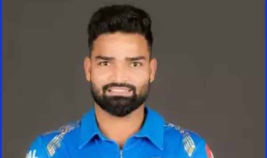  ৩৩৭৫ দিন পর মায়ের দেখা পেয়ে বাকরুদ্ধ ক্রিকেটার!