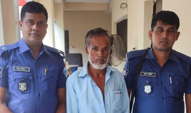 যাবজ্জীবন সাজা এড়াতে ১০ বছর ছিলেন পালিয়ে