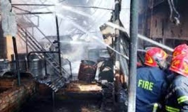  উদ্ধার কাজে গিয়ে দমকল কর্মী দেখলেন আগুনে নিহত সবাই পরিবারের সদস্য