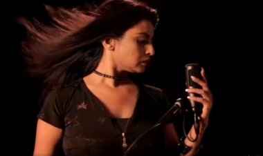 আসছে চাঁদনীর গান!