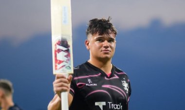  ১০০ বলের খেলায় সেঞ্চুরি, ইতিহাসের পাতায় স্মিড