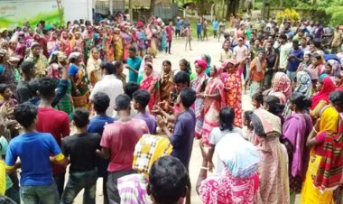 সারাদেশে অনির্দিষ্টকালের ধর্মঘটে চা শ্রমিকরা