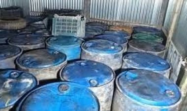 চেয়ারম্যানের ভাইয়ের দোকানে মিললো ছিনতাই হওয়া ৪৪ ড্রাম সয়াবিন তেল