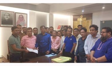 সাংবাদিকের ওপর আইনজীবীদের হামলার ঘটনায় মামলা