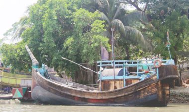 বঙ্গোপসাগর থেকে ২০ জেলে উদ্ধার, এখনো নিখোঁজ ১০