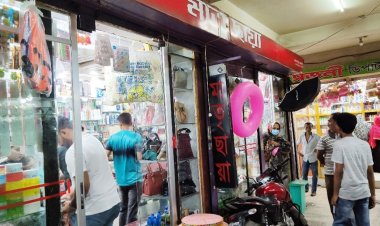 মার্কেটে চুরির অপবাদে যৌন হয়রানির শিকার ছাত্রী, টিসি দিলো স্কুল