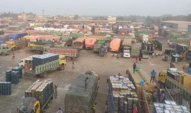 শ্রমিকদের দুপক্ষের সংঘর্ষ, ভোমরা বন্দরে সব কার্যক্রম বন্ধ