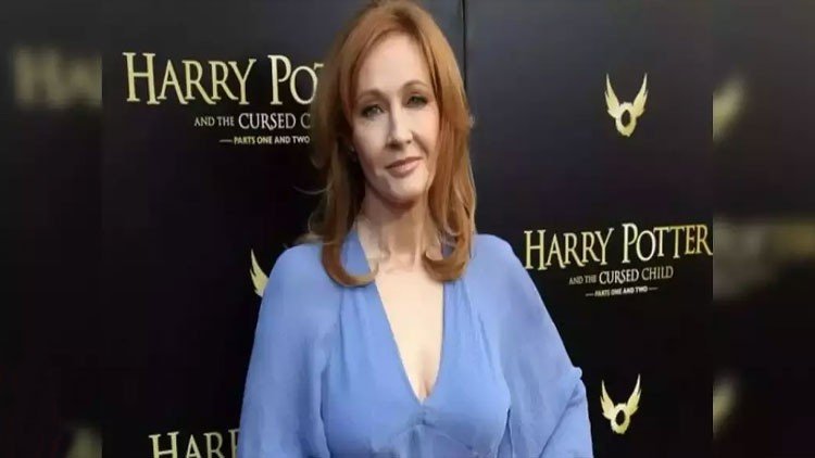 এবার ‘হ্যারি পটারের’ লেখিকাকে প্রাণনাশের হুমকি