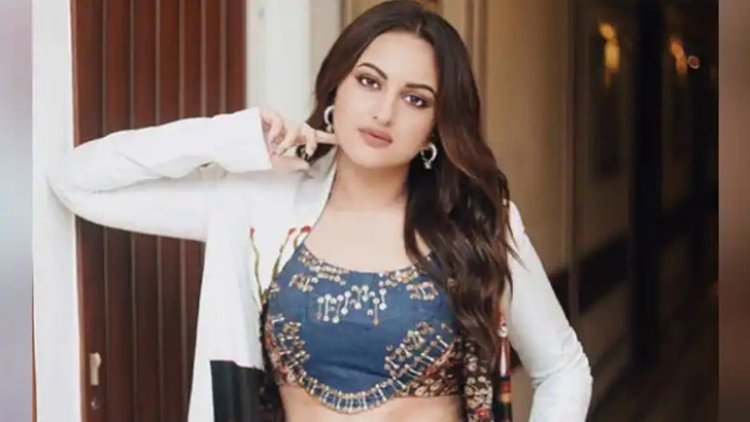 প্রেমের গুঞ্জন নিয়ে এবার মুখ খুললেন সোনাক্ষী