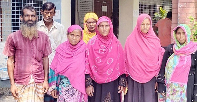 আশ্রয়ণে ঠাঁই পাওয়া ৬০ পরিবারকে ঘর ছাড়তে হুমকি