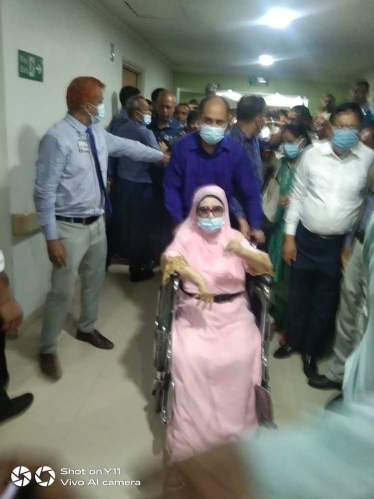 হাসপাতাল থেকে বাসায় খালেদা জিয়া