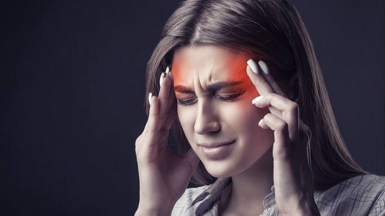 প্রায়ই মাইগ্রেনের অসহ্য যন্ত্রণায় ভোগেন! হাতের কাছে রাখুন এই ৫ টি খাবার