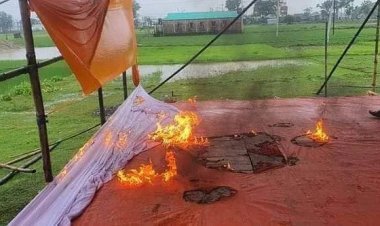 আ. লীগের হামলায় বারহাট্টায় বিএনপির সম্মেলন পণ্ড, মঞ্চে আগুন