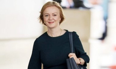 যুক্তরাজ্যের নতুন প্রধানমন্ত্রী লিজ ট্রাস