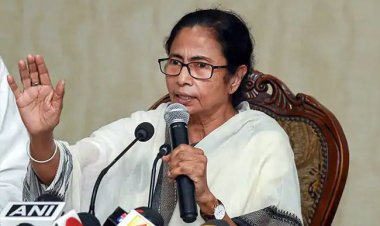 নৈতিক চরিত্র গঠনে  ক্লাস নেওয়া হোক স্কুলে, শিক্ষক দিবসে শিক্ষকদের মমতা