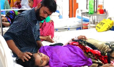 অভাবে জন্মের পরের দিন নবজাতককে দত্তক দিলেন বাবা-মা