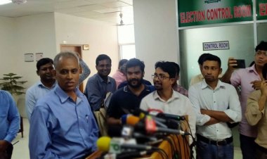 ইভিএম ব্যবহারে ৮৭১১ কোটি টাকা চায় ইসি 