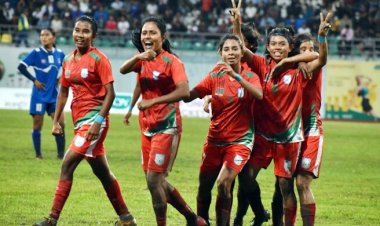 বুধবার দুপুরে দেশে ফিরছে ইতিহাসগড়া মেয়েরা