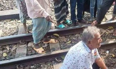 ট্রেনে উঠতে গিয়ে বাবার সামনে বিশ্ববিদ্যালয় ছাত্রের মৃত্যু