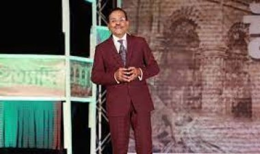 ৫ নদীর মোহনায় ‘ইত্যাদি’