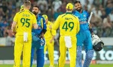  অস্ট্রেলিয়াকে হারিয়ে পাকিস্তানের রেকর্ড ভাঙলো ভারত