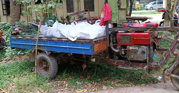 এক শাড়িতে ঝুলছিল স্বামী-স্ত্রীর মরদেহ