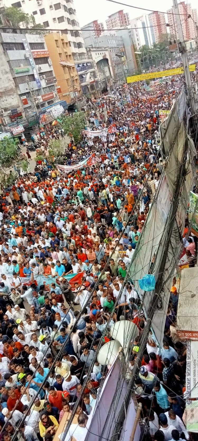 বিএনপির প্রতিষ্ঠাবার্ষিকীর র‌্যালিতে জনতার ঢল